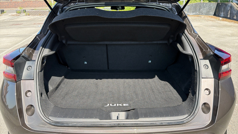 Nissan Juke 1.0 DiG-T 114 N-Connecta 5dr DCT Petrol Hatchback